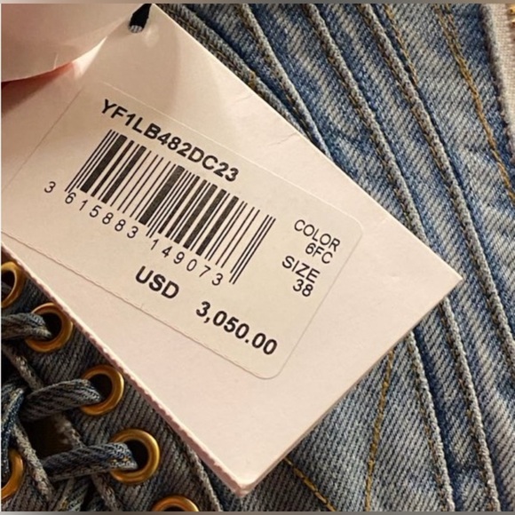 Balmain High-waist Lace-up Denim Skirt
Size 38 runway look - Picture 8 of 12